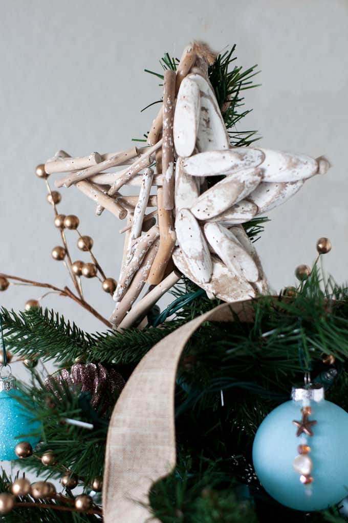big ideas for decorating a small christmas tree with driftwood star tree topper