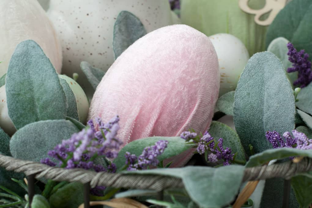 How to Make Velvet Easter Eggs the Easy Way