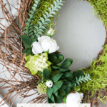 DIY 10-minute spring succulent wreath closeup