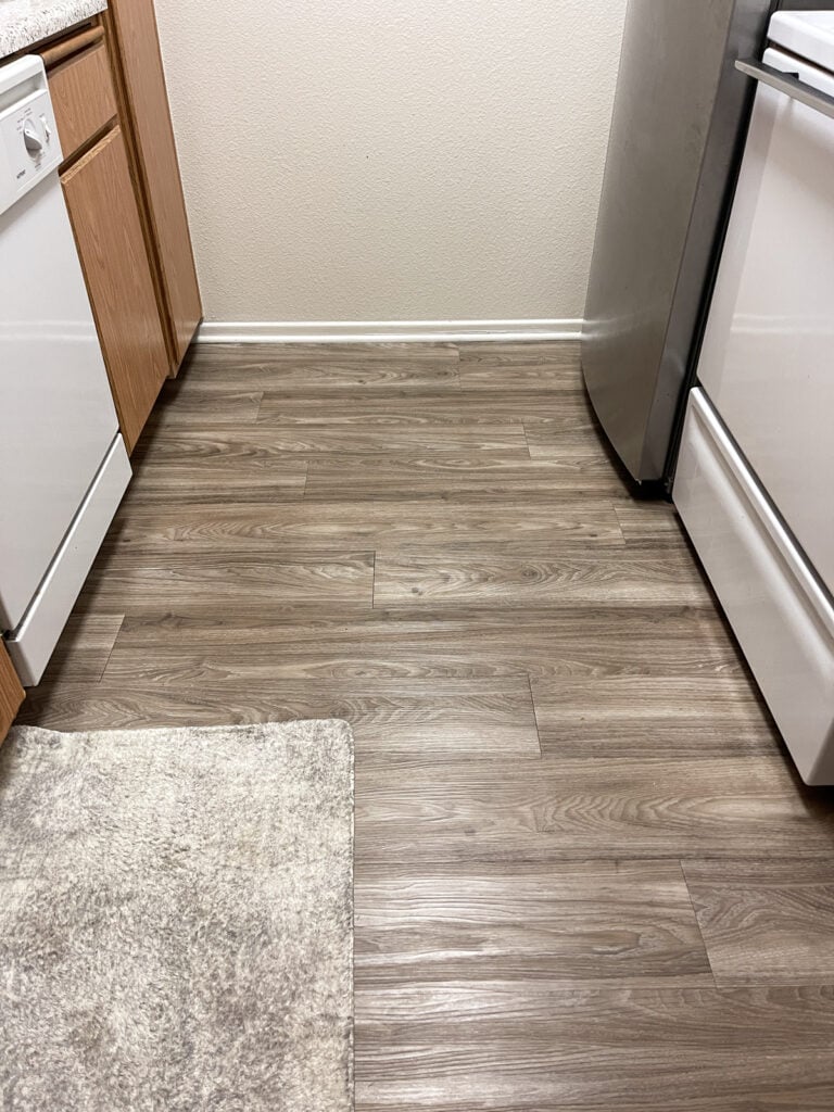 How to Deep Clean Vinyl Plank Flooring the Easy Way